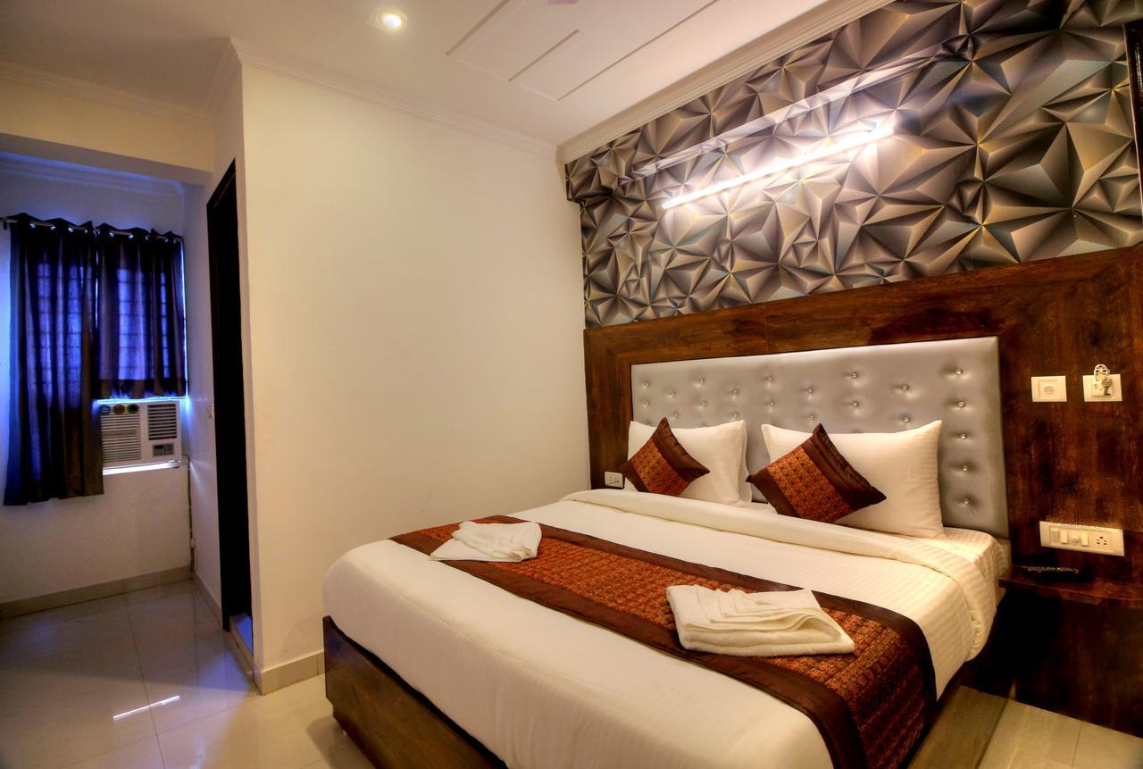 Airport Hotel Ark Of Avalon Neu-Delhi Exterior foto