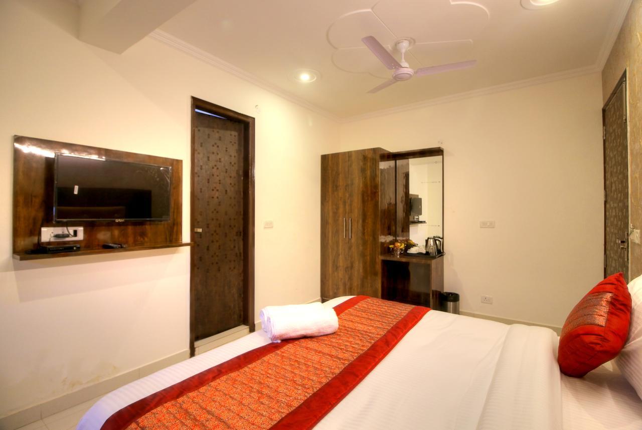 Airport Hotel Ark Of Avalon Neu-Delhi Exterior foto
